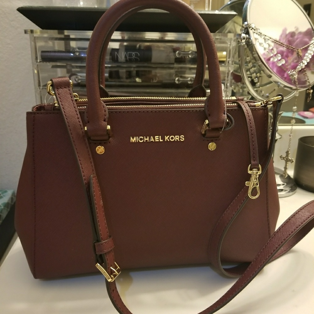 *SOLD* 👄 Michael Kors Sutton Merlot NWT
